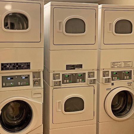 Mainstay Suites Middleburg Heights Cleveland Airport Eksteriør billede