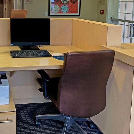 Mainstay Suites Middleburg Heights Cleveland Airport Eksteriør billede