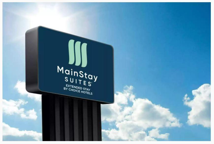 Mainstay Suites Middleburg Heights Cleveland Airport Eksteriør billede
