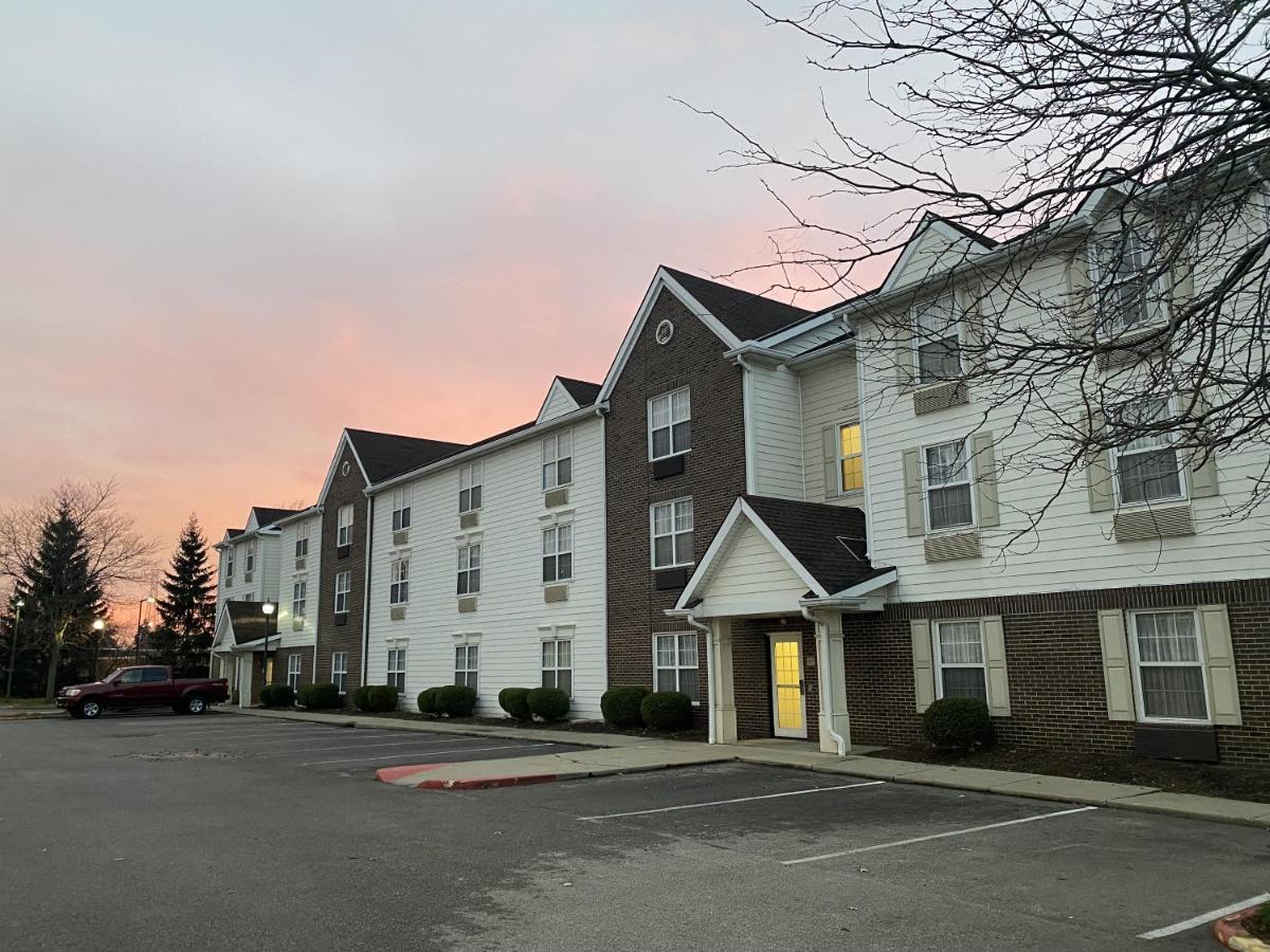 Mainstay Suites Middleburg Heights Cleveland Airport Eksteriør billede